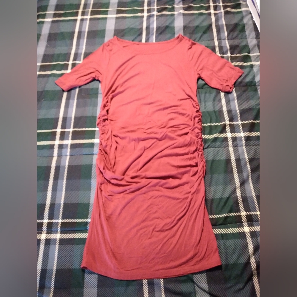 Red maternity dress